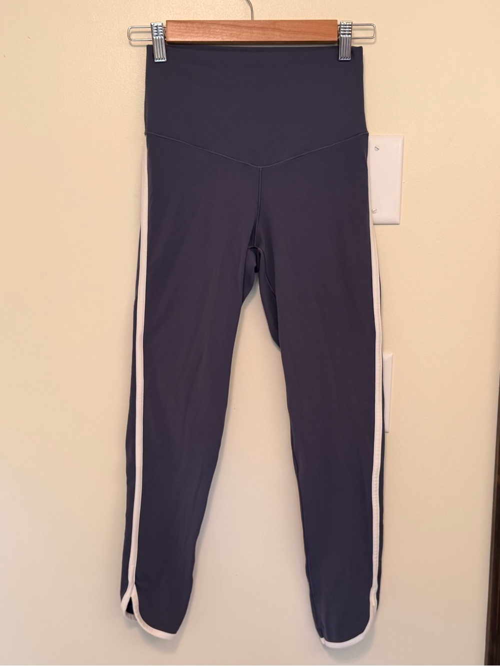aerie Navy Leggings with White Side Stripes 7/8 Hi-Rise Real Me Xtra